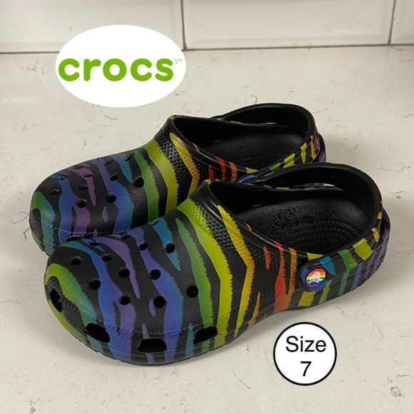 Crocs Rainbow Zebra Striped Classic Clog Men’s 5 - Women’s 7 Black & Rainbow - Picture 1 of 16